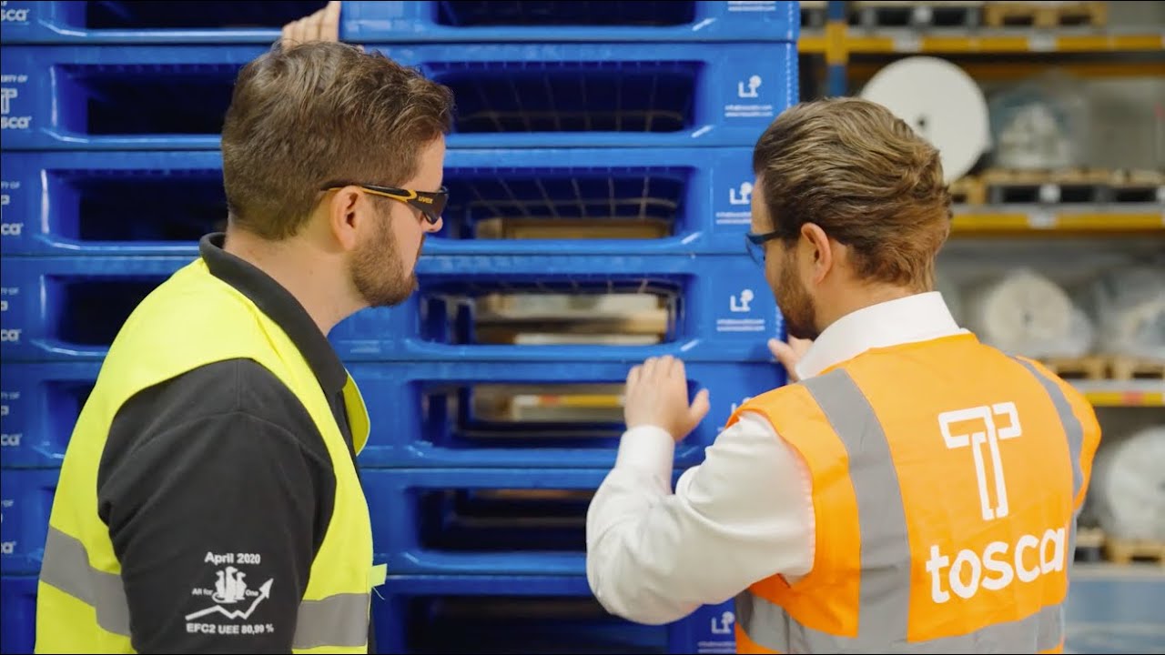 How Avery Dennison partnered with Tosca to cut CO2 emissions using reusable plastic pallets