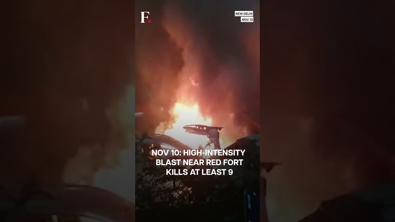 Delhi Red Fort Blast: CCTV Footage of Suspect And Car Out | N18G