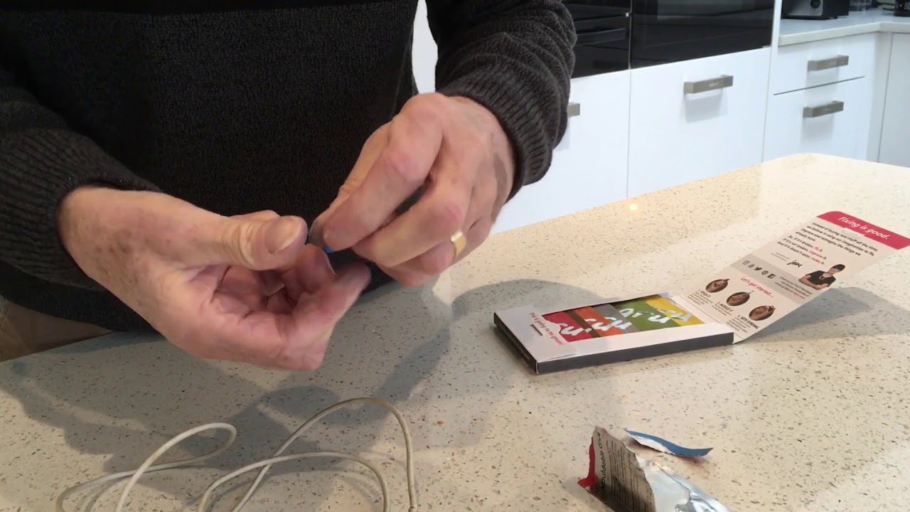 How to fix your broken phone cable with SUGRU YouTube