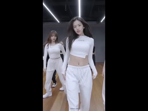 The 32nd 서울가요대상 DANCE PRACTICE IVE 아이브 An Yujin/안유진 Focus
