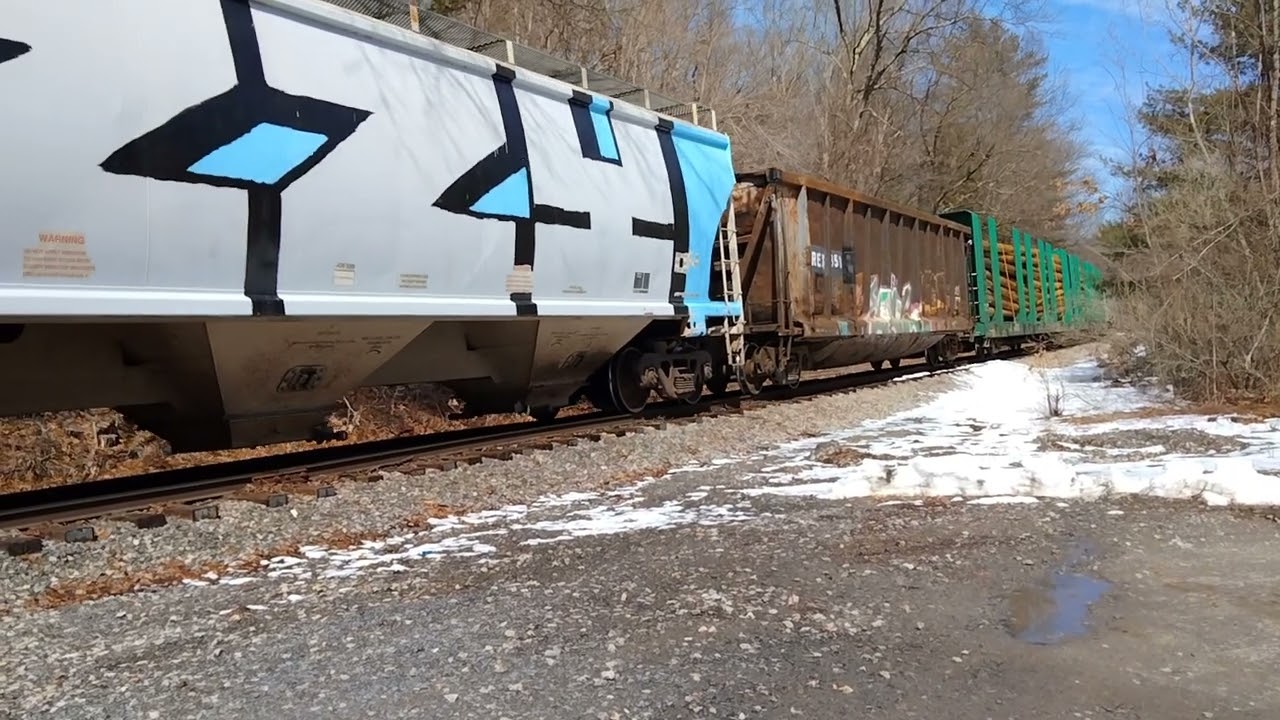 03/18/23CSX M426 approaches Harvard mass depot, Just before AYER MASS.