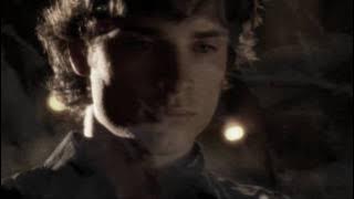 White Flag~ Chloe&Clark~  ( My fave couple ever ) :D