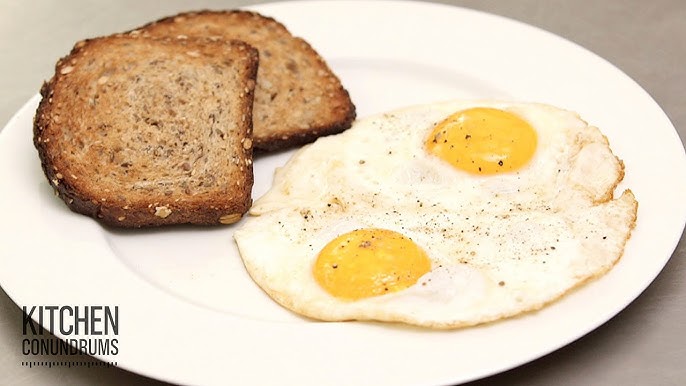 Fried Egg with Perfect Runny Egg Yolk » the practical kitchen