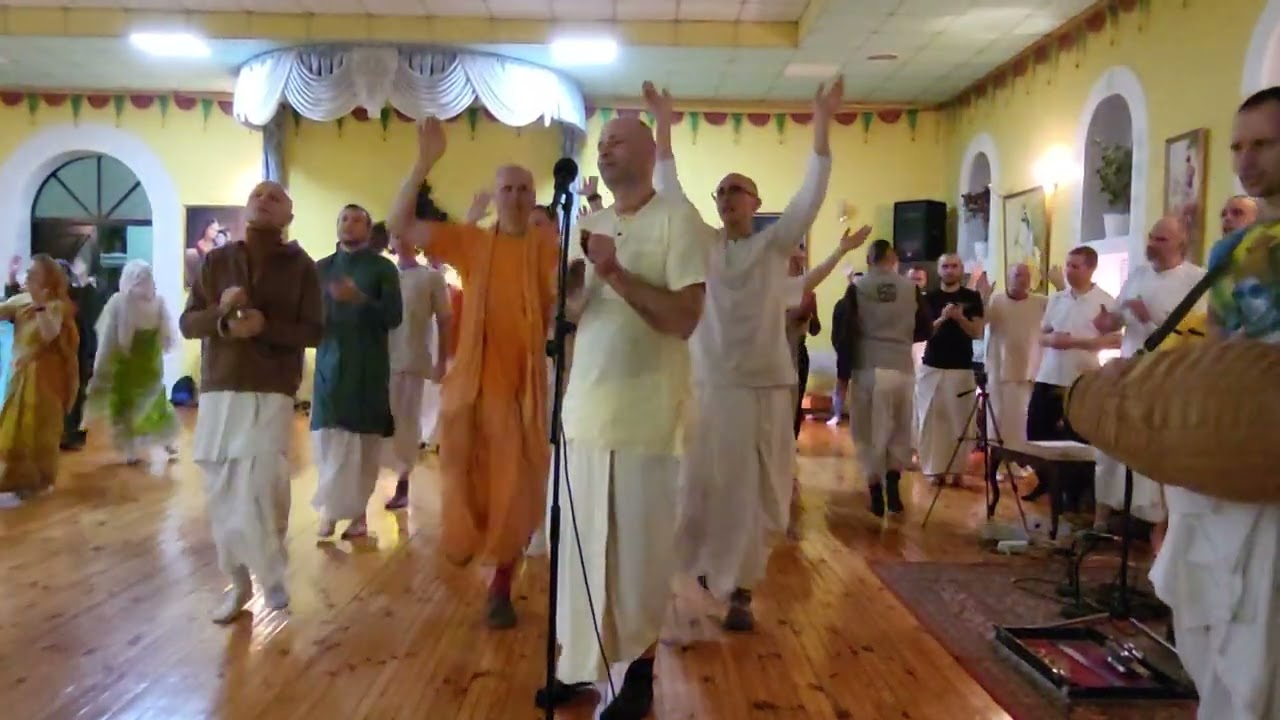 Гаура Арати и киртан - Шри Гаура Пурнима (Харьков, 03.03.2026)