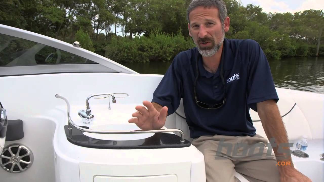Cruisers Sport Series 298 Boat Review / Performance Test