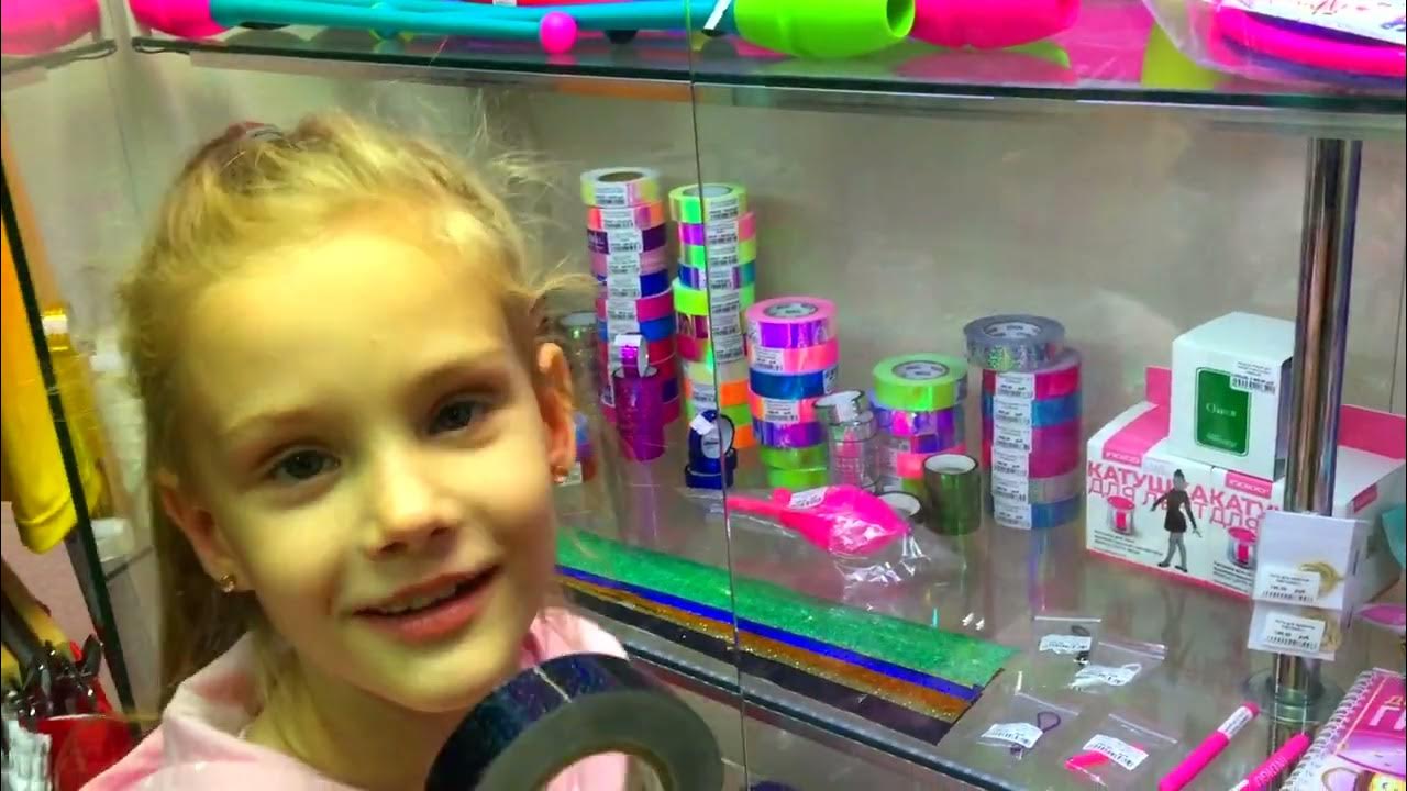 Лайк видео миланы. Распаковка с миланой. Распаковка с миланой. Распаковка с миланой. Фэмили канал фэмили фэмили бокс влог.