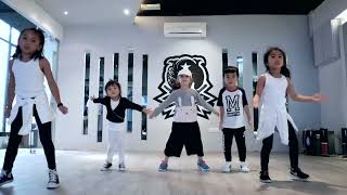 MDS   Kids Dance Kidz Bop Kids   Uptown Funk by Fara Resimi