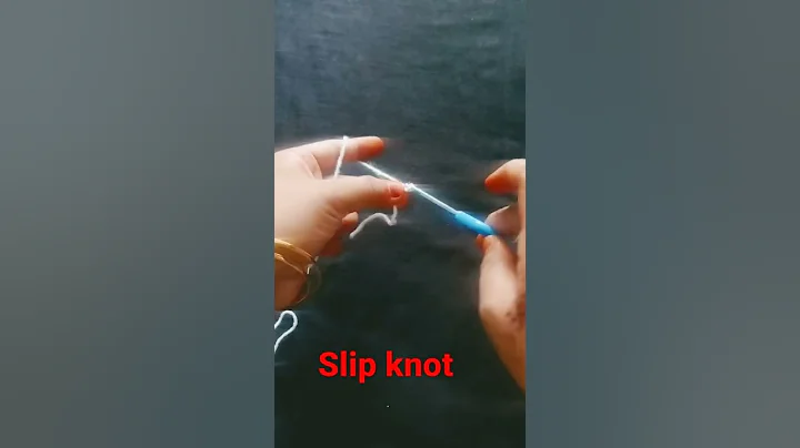 How to crochet easy slip knot tutorial #crocheting #shortsvideo #crochet #viralvideo #shorts