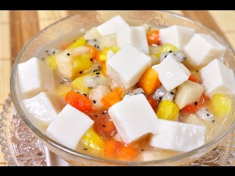 Almond jelly with Fruit Salad (Tao Huai Fruit Salad)