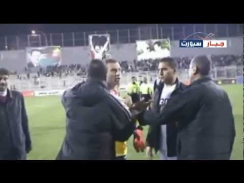 المشادات بين لاعبي الوحدات والبقعة بعد المباراة