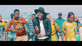 Derick marton song sentensi