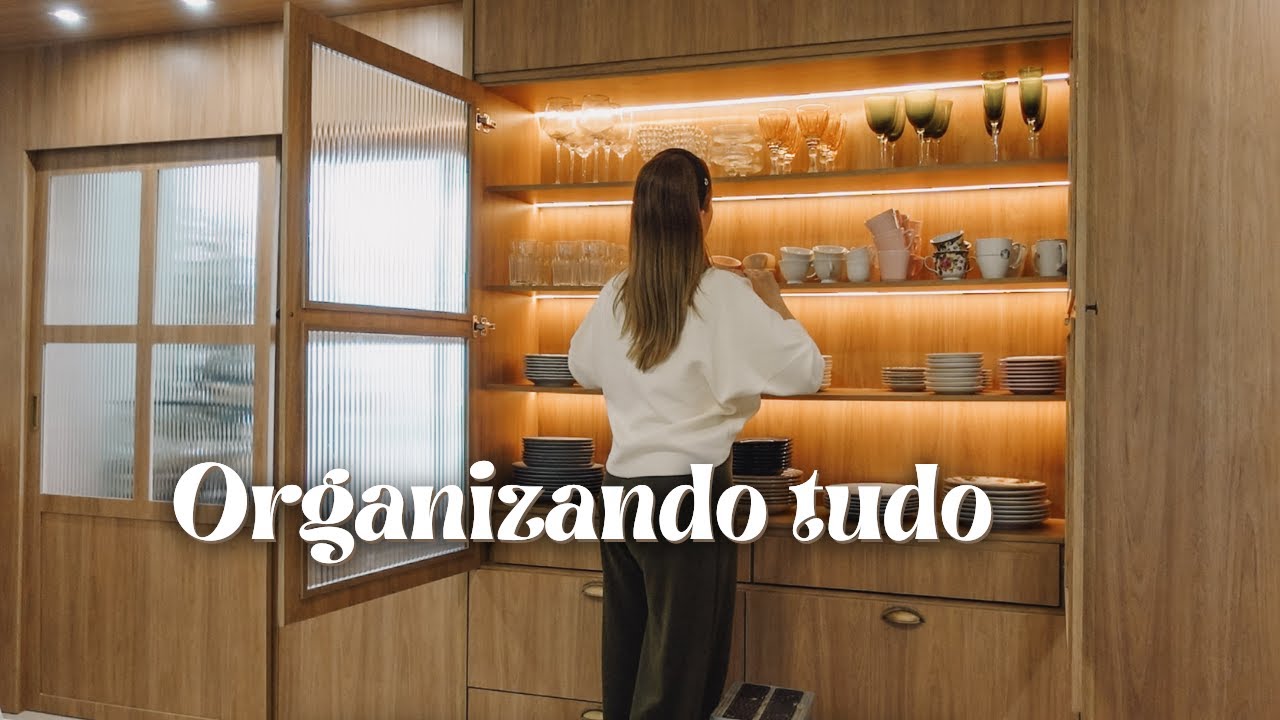 Organizei meu louceiro, mesa posta de natal e coisas difíceis que vivi em 2024!