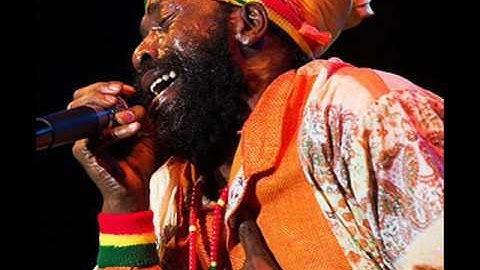 Capleton ft Luciano '' Hail King Selassie ''