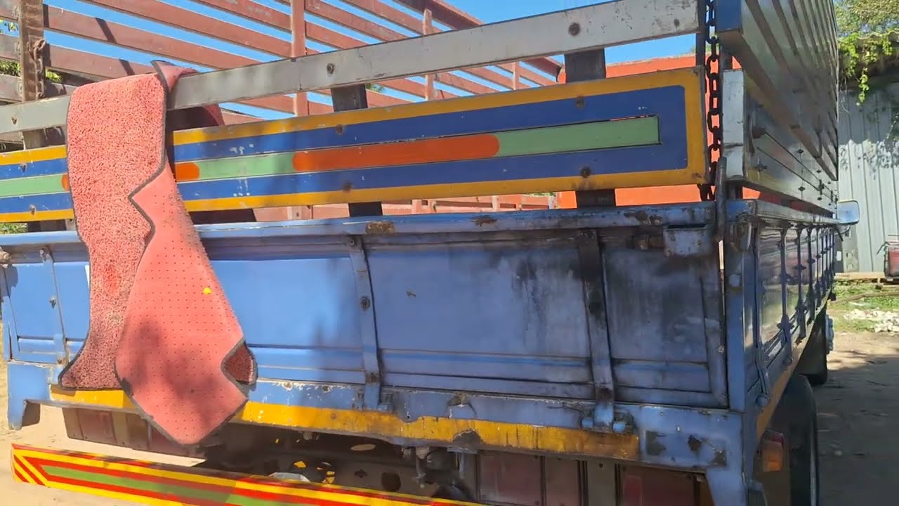 รถ 6 ล้อฝากขายด่วน 265000 บาท ดูรถบุรีรัมย์ 062 495 2878