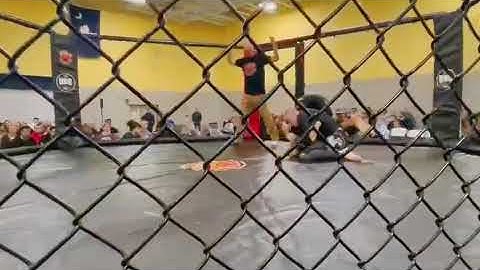 BROWN BELT KIMURA TRAP INTO REVERSE TRIANGLE NOGI BJJ SUPERFIGHT!
