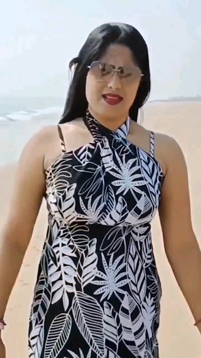 hairy armpits show on beach❤️ #shorts #armpit #hair #viralvideo #youtubeshorts #armpitwaxing #waxing