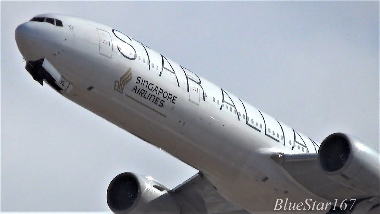 Singapore Airlines Boeing 777-300 (9V-SYL) takeoff from NRT/RJAA (Tokyo - Narita) RWY 34L