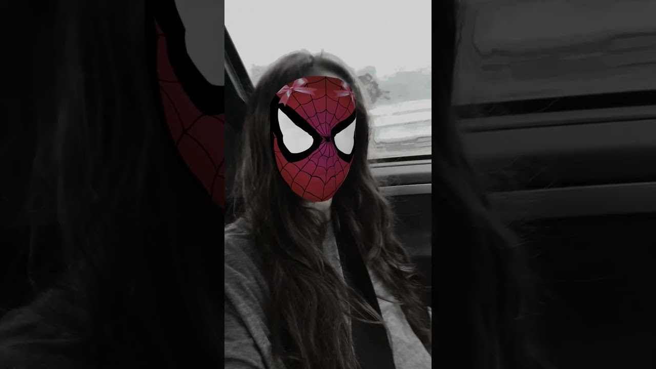 PLUS J'AIME L'ARTISTE PLUS JE M'APPROCHE 