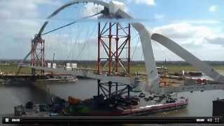 Nijmegen. New bridge. Подведение пролета моста и установка на опоры.