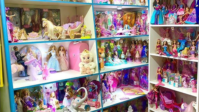Colecionadores de Barbies no ES têm bonecas raras, folheadas a ouro e até  passistas de carnaval, Espírito Santo