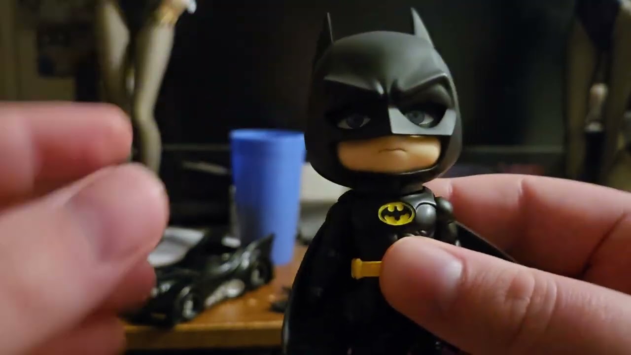 Nendoroid 1694 Batman 1989 Action Figure Review - YouTube