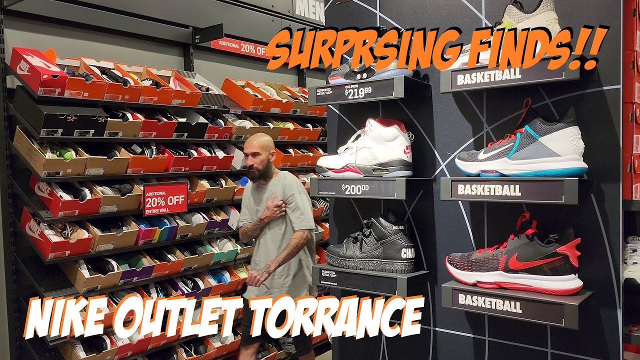 Anguila Desnatar monigote de nieve What Finds @ Nike Outlet Torrance!!! OMG - YouTube