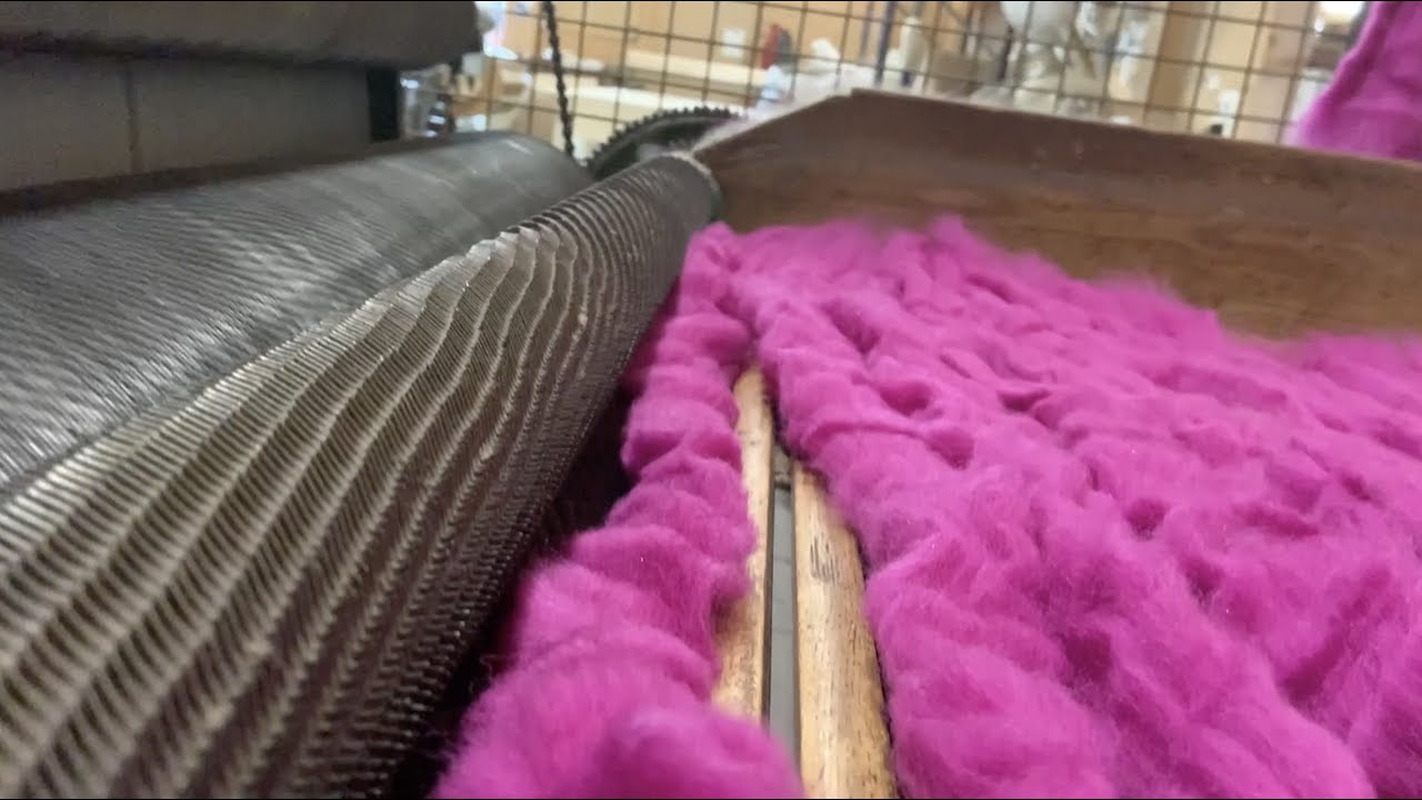 Schurwollduvet - vom Karden bis zur Bettdecke