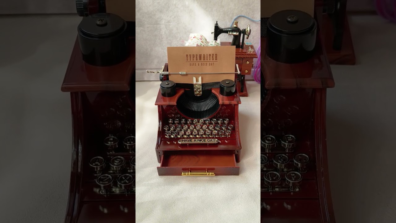 Vintage Wind-up Typewriter Music Box | Christmas Gift ideas