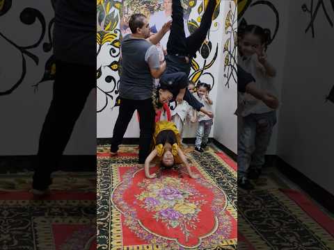 مش عيب ياض تكون دكر انا عمتكم جومانه        اكسبلور