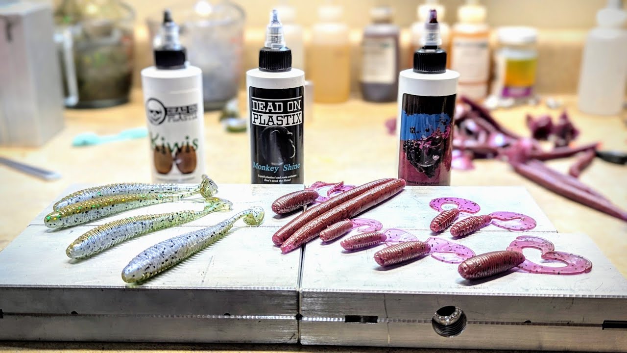 Экспериментируем с пигментами Dead On Plastix, используя формы для мягких приманок Do-It.