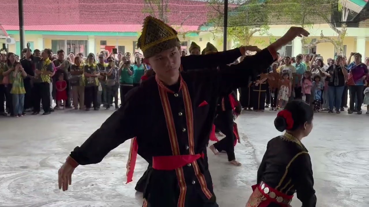 Persembahan tarian kreatif daripada Paroki St Peter | 7 March 2026