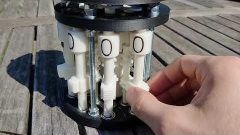 A Curta-Inspired Mechanical Calculator for Binary Addition