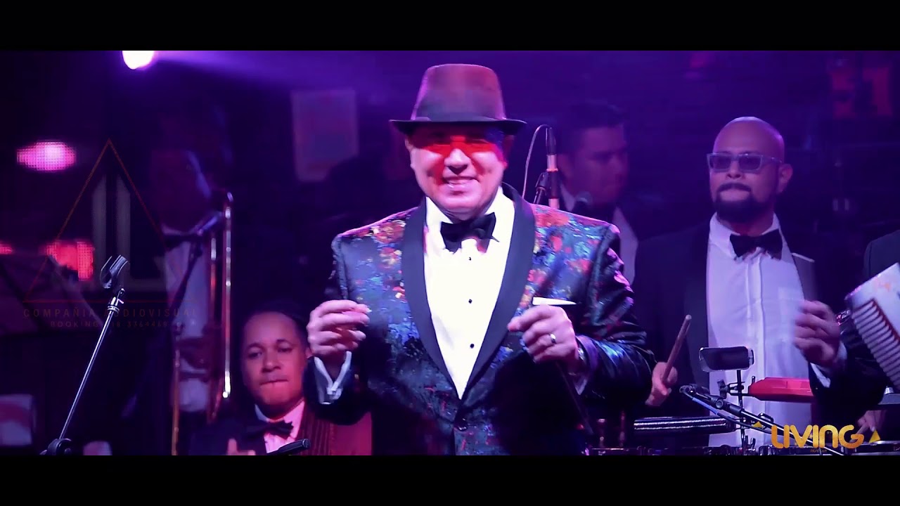 Romantico Roberto lugo en vivo YouTube