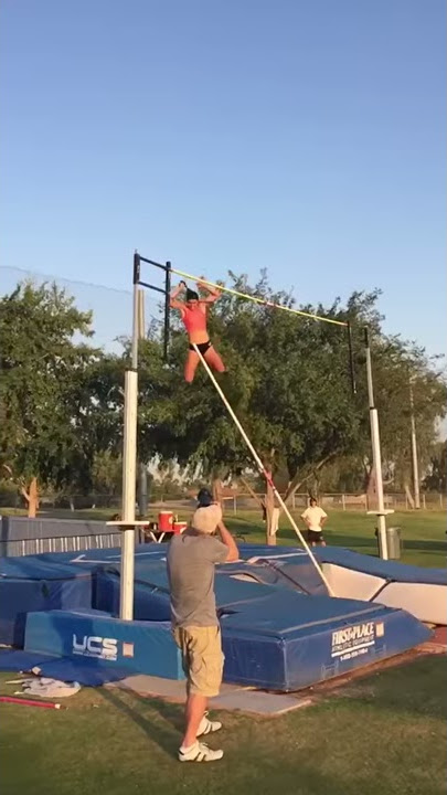 April Steiner Bennett 2016 - 4.55m 14'11.5
