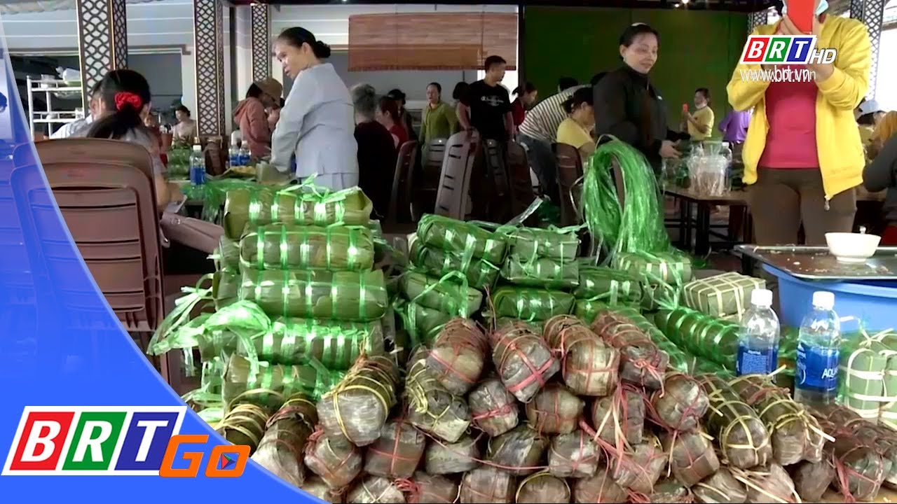 Nhiều nơi gói bánh chưng gửi đồng bào miền Trung |... - youtube