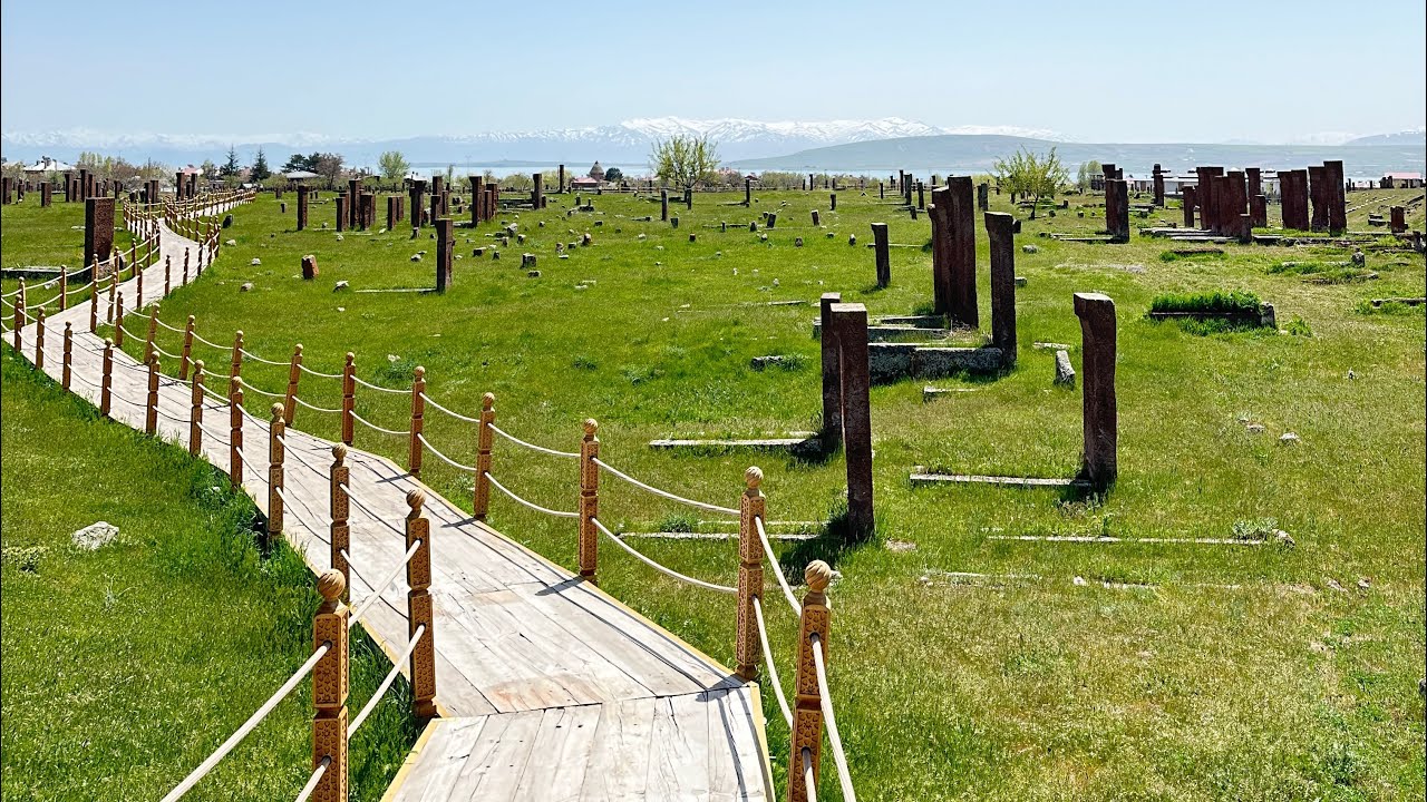 Bitlis de gezilecek yerler /Ahlat Selçuklu Mezarlığı