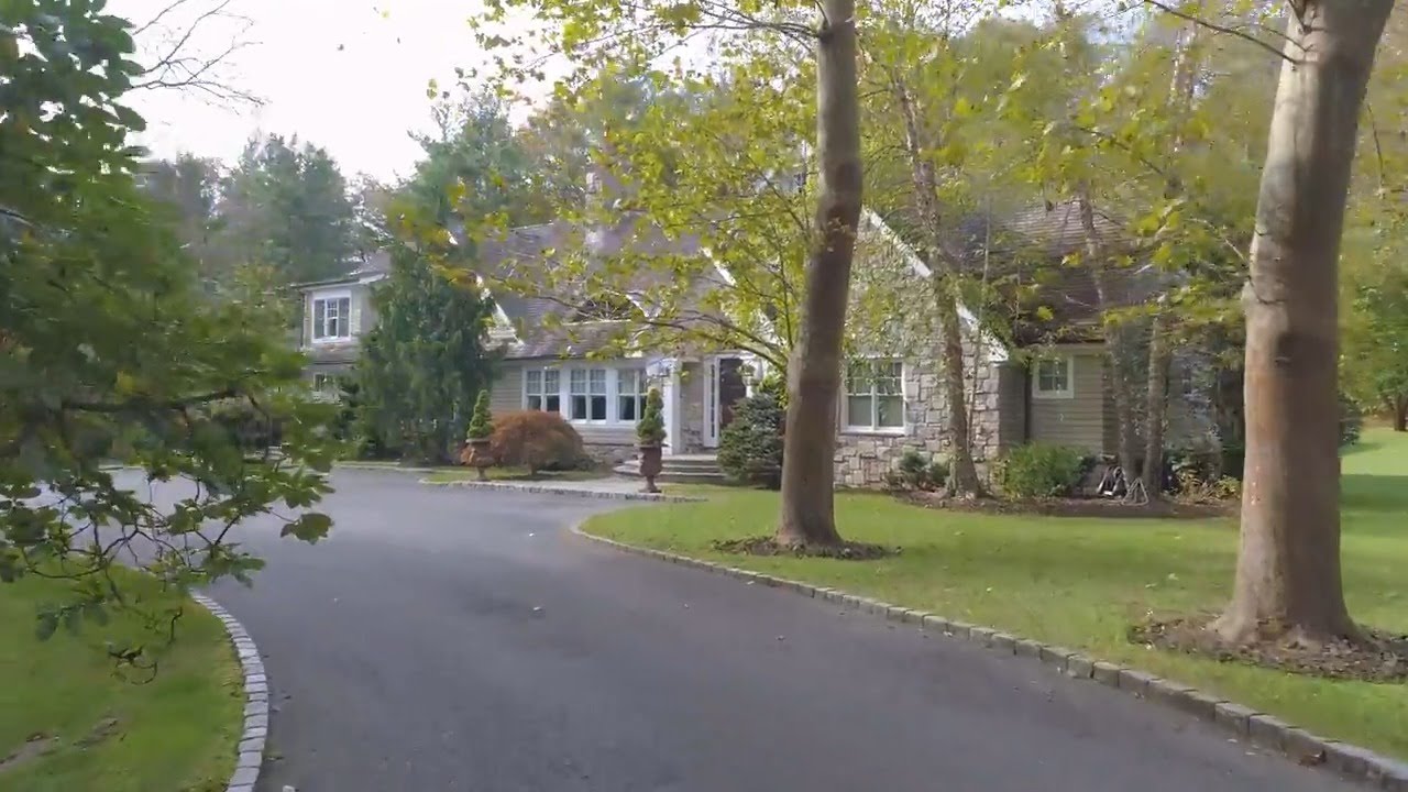 Old Westbury - 46 Morgan Drive