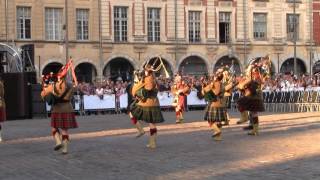 Le Somme Battlefield Pipe Band et les Flanders Jocks, Arras 2017