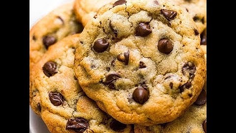 AI Based Classic Chocolate Chip Cookies Recipe || Pictory AI #youtubevideo #chocolate