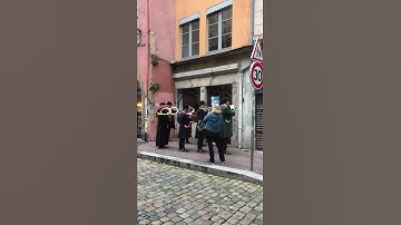 Thumbnail of French Hunting Horns