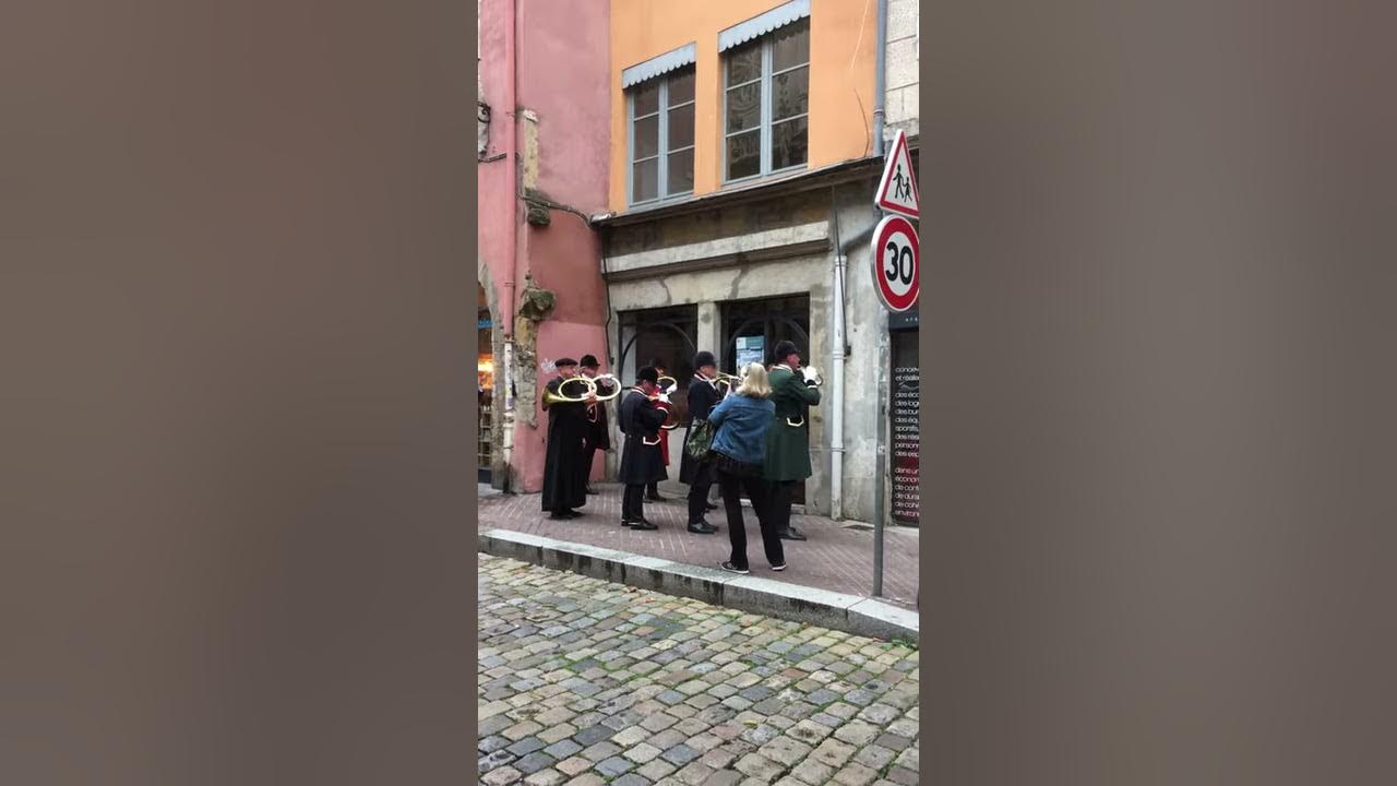 French Hunting Horns French Hunting Horns