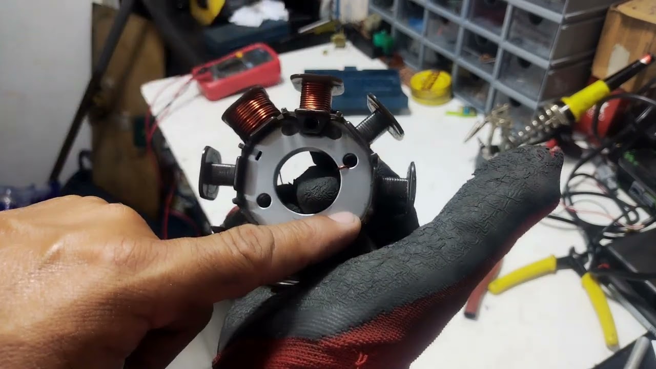 quieres cambiar tu sistema de carga  de media onda de 2 salidas a onda completa mira aquí una guía..