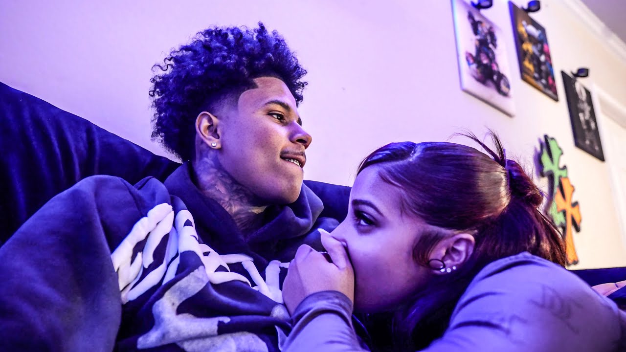 ОНА СКАЗАЛА МНЕ, ЧТО «ЛЮБИТ» МЕНЯ…