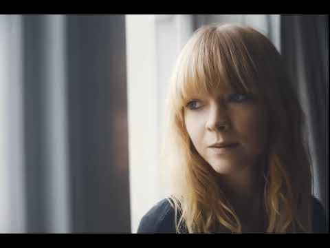 Lucy Rose - "With or Without You" (U2 Cover).