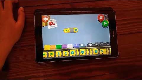 LEGO BOOST PROGRAMMING. Auto arm up when sensor works.