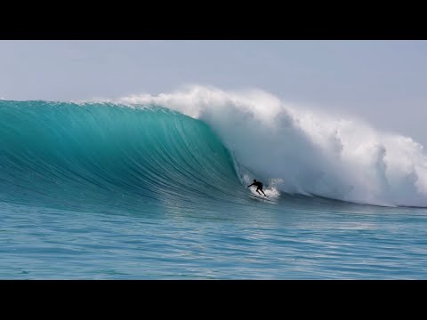 SESSION OF A LIFETIME AT HUGE LANCES RIGHT! (HTs) Mentawais