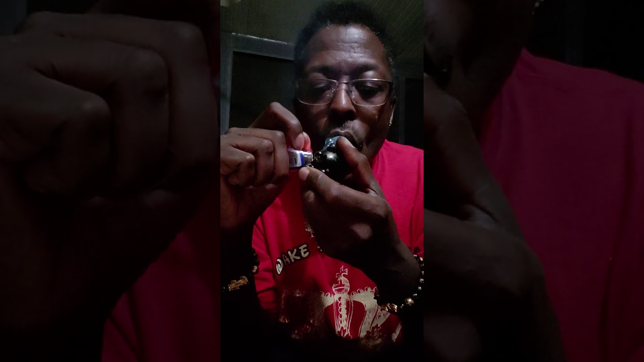 LONDON POUND CAKE STRAIN WAKE AND BAKE STYLE