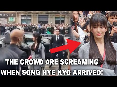 The crowd are SCREAMING when SONG HYE KYO arrived in FENDI FASHION SHOW! | The Glory | 더글로리| 송혜교