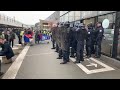 Ref:QoObtx-SYag Gilets jaunes: acc�s au centre commercial carrefour saint-serge