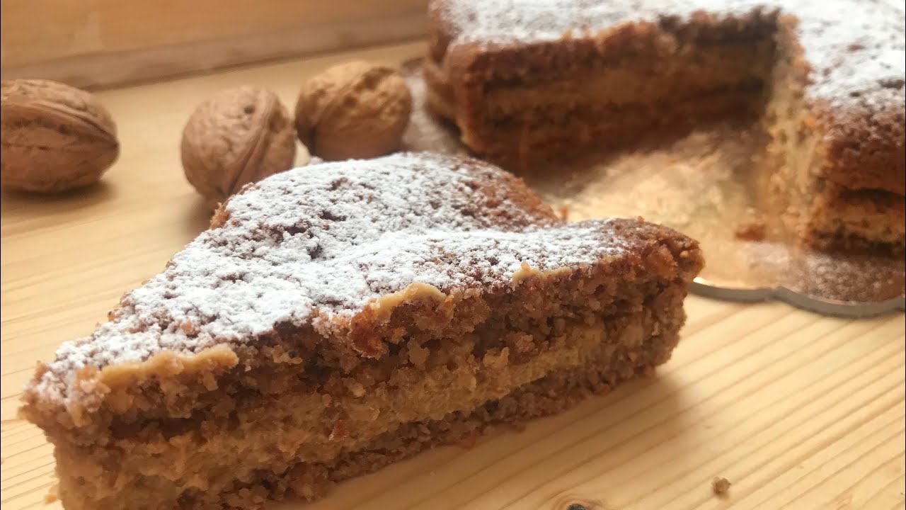 TORTA NOCI E PANGRATTATO CON CREMA AL BURRO E CAFFE'